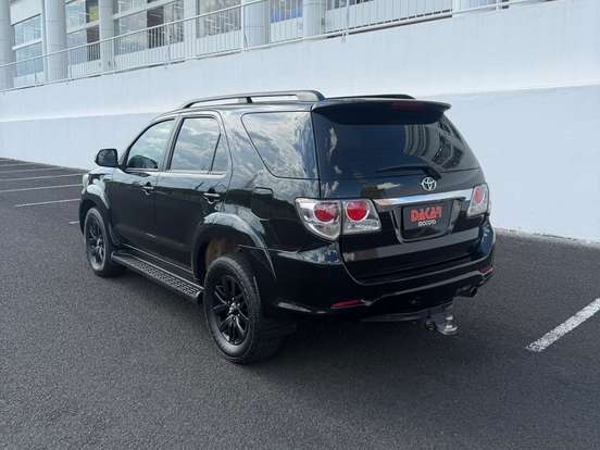 TOYOTA-HILUX SW4-3.0 SRV 4X4 7 LUGARES 16V TURBO INTERCOOLER DIESEL 4P AUTOMÁTICO TOYOTA-HILUX SW4-2012