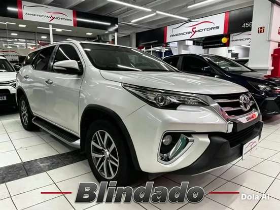 TOYOTA-HILUX SW4-2016