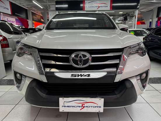 TOYOTA-HILUX SW4-4.0 SRX 4X4 7 LUGARES V6 24V GASOLINA 4P AUTOMÁTICO TOYOTA-HILUX SW4-2016