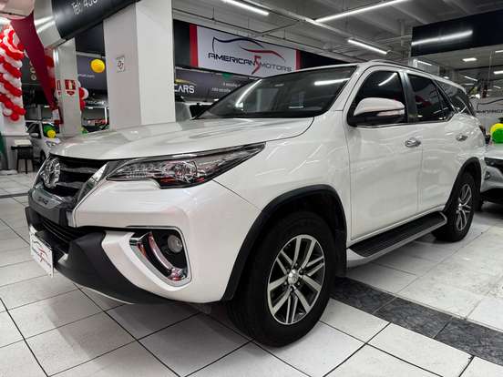 TOYOTA-HILUX SW4-2016