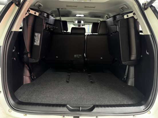 TOYOTA-HILUX SW4-4.0 SRX 4X4 7 LUGARES V6 24V GASOLINA 4P AUTOMÁTICO TOYOTA-HILUX SW4-2016