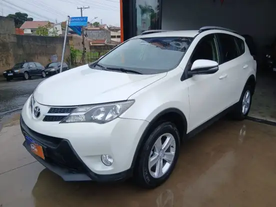 TOYOTA-RAV4-2013