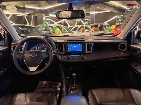 TOYOTA-RAV4-2014
