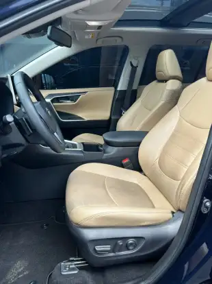 TOYOTA-RAV4-2025