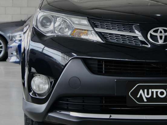 TOYOTA-RAV4-2.0 4X4 16V GASOLINA 4P AUTOMÁTICO TOYOTA-RAV4-2014