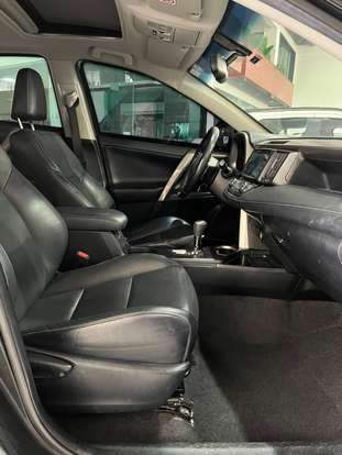 TOYOTA-RAV4-2018