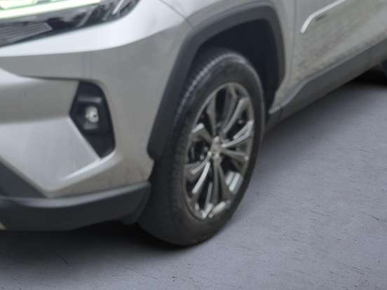 TOYOTA-RAV4-2024