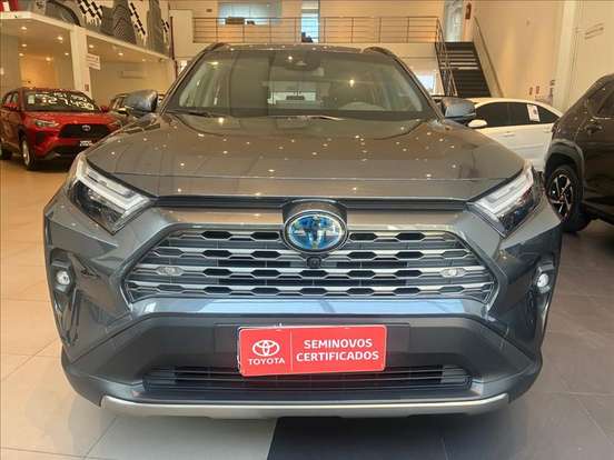 TOYOTA-RAV4-2024