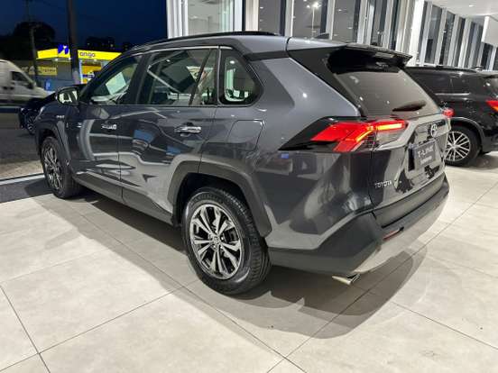 TOYOTA-RAV4-2022