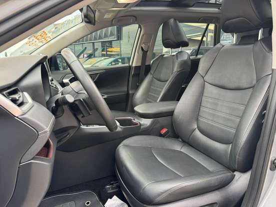 TOYOTA-RAV4-2023