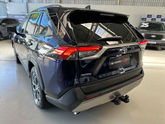 TOYOTA-RAV4-2025