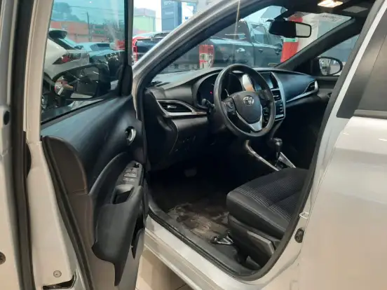 TOYOTA-YARIS-1.3 16V FLEX XL PLUS TECH MULTIDRIVE TOYOTA-YARIS-2018