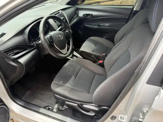 TOYOTA-YARIS-2020