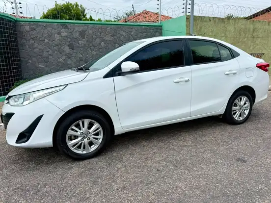 TOYOTA-YARIS-1.5 16V FLEX SEDAN XL MANUAL TOYOTA-YARIS-2018