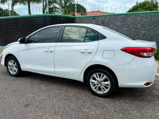 TOYOTA-YARIS-1.5 16V FLEX SEDAN XL MANUAL TOYOTA-YARIS-2018