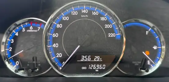 TOYOTA-YARIS-2018