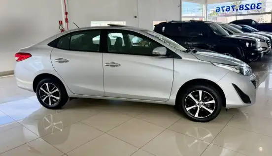 TOYOTA-YARIS-1.5 16V FLEX SEDAN XLS MULTIDRIVE TOYOTA-YARIS-2018