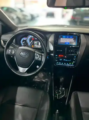 TOYOTA-YARIS-2023