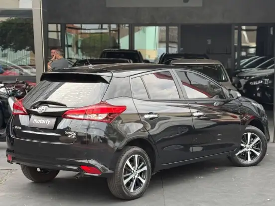 TOYOTA-YARIS-1.5 16V FLEX XLS MULTIDRIVE TOYOTA-YARIS-2018