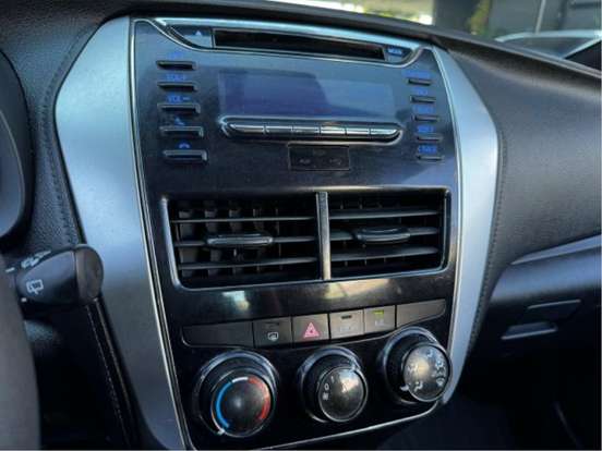TOYOTA-YARIS-2020