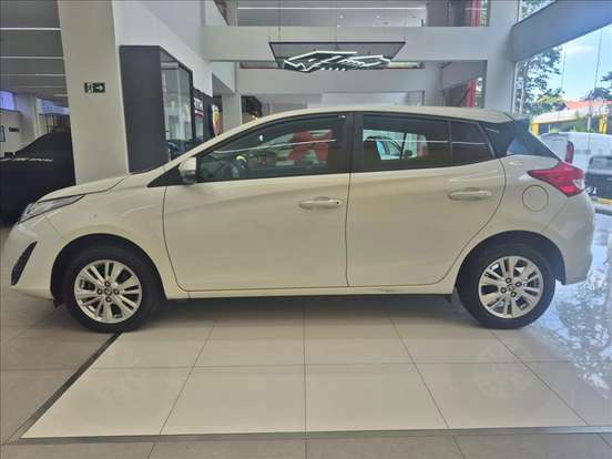 TOYOTA-YARIS-1.3 16V FLEX XL MULTIDRIVE TOYOTA-YARIS-2018