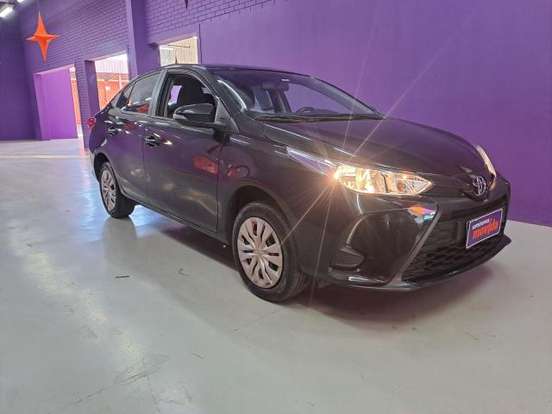 TOYOTA-YARIS-2024