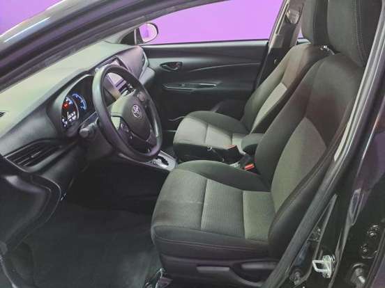 TOYOTA-YARIS-2024