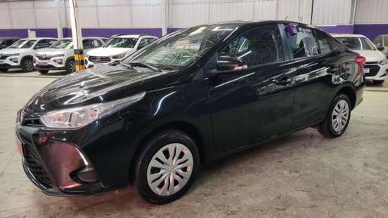 TOYOTA-YARIS-2024