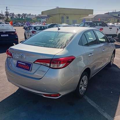 TOYOTA-YARIS-2024