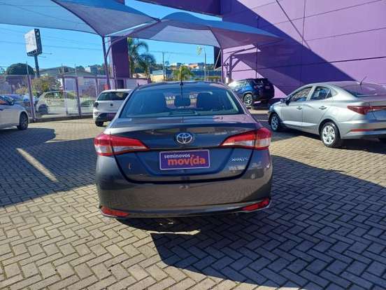 TOYOTA-YARIS-2024