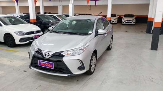 TOYOTA-YARIS-2024