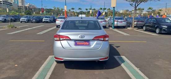TOYOTA-YARIS-2024