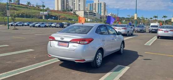 TOYOTA-YARIS-2024