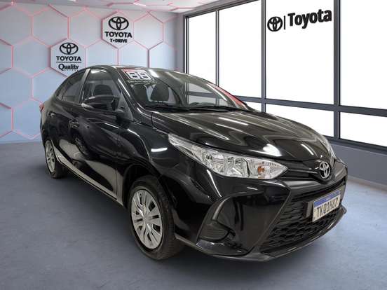 TOYOTA-YARIS-2024