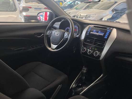 TOYOTA-YARIS-1.5 16V FLEX SEDAN XL MULTIDRIVE TOYOTA-YARIS-2018