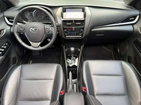TOYOTA-YARIS-2024