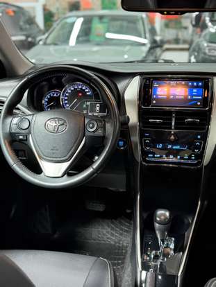 TOYOTA-YARIS-2018