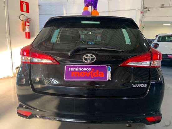 TOYOTA-YARIS-2024