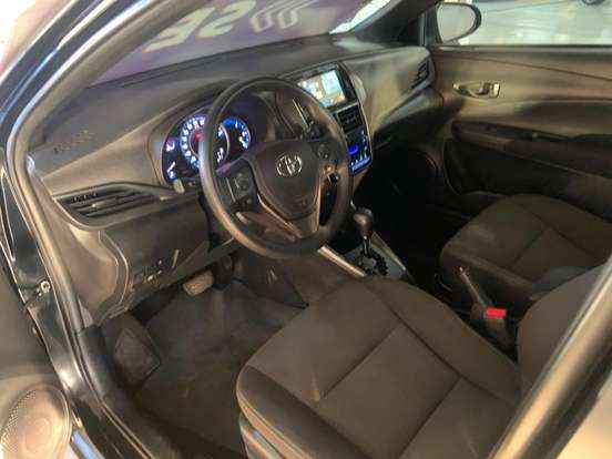 TOYOTA-YARIS-2024