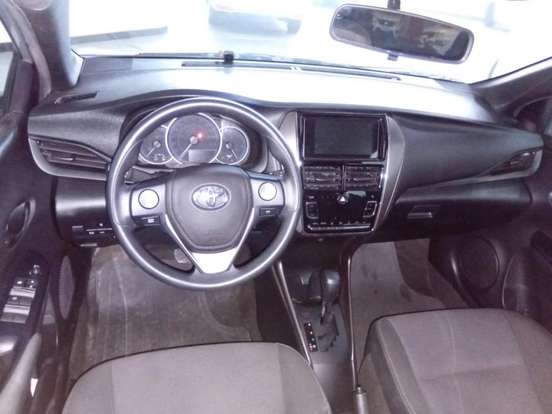 TOYOTA-YARIS-2024