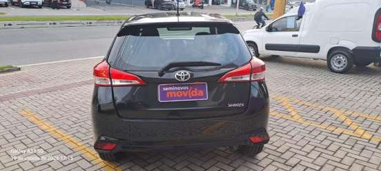 TOYOTA-YARIS-2024