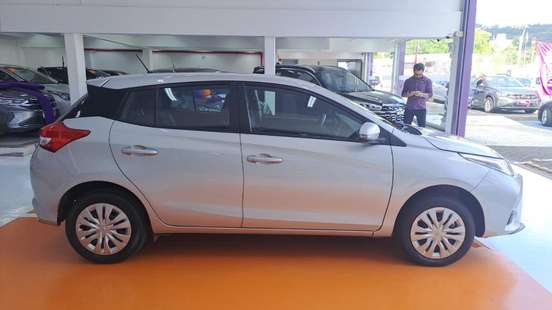TOYOTA-YARIS-2024