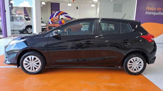 TOYOTA-YARIS-2024