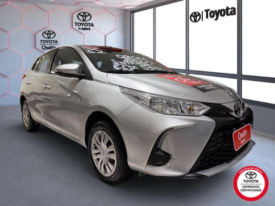 TOYOTA-YARIS-2024