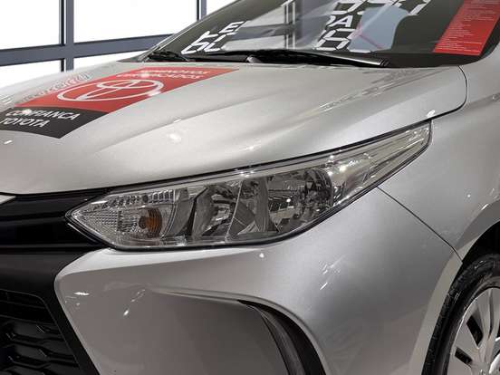 TOYOTA-YARIS-2024