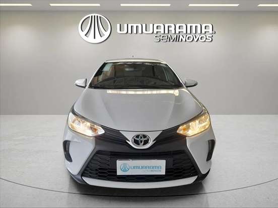 TOYOTA-YARIS-2023