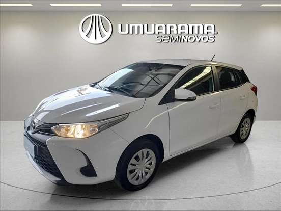 TOYOTA-YARIS-2023