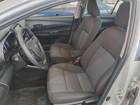 TOYOTA-YARIS-2024