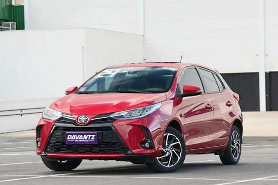 TOYOTA-YARIS-2023