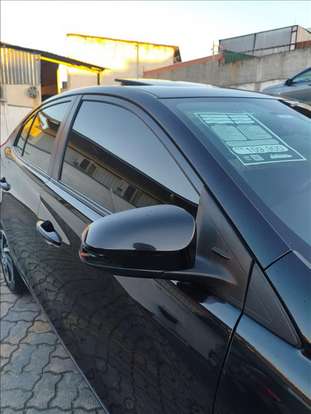 TOYOTA-YARIS-2023